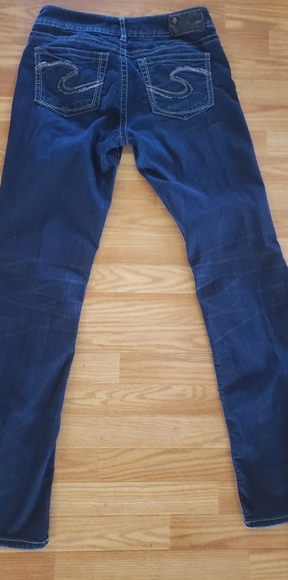 Silver Jeans - Picture 6 of 12